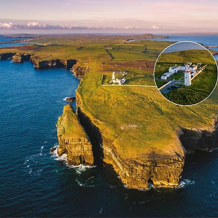 Kilbaha Loop Head Lighthouse Attendant'S Cottage מראה חיצוני תמונה