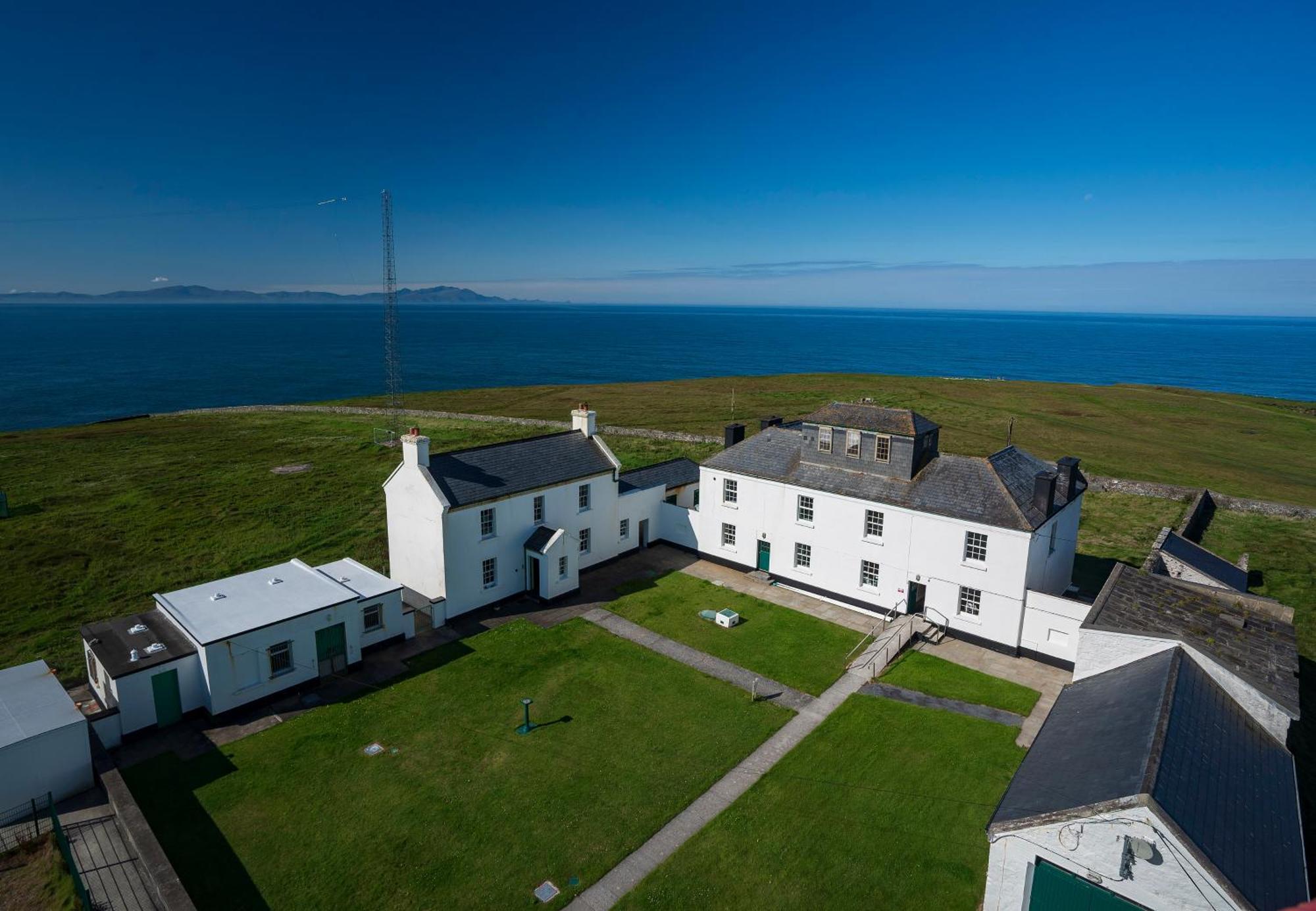 Kilbaha Loop Head Lighthouse Attendant'S Cottage מראה חיצוני תמונה